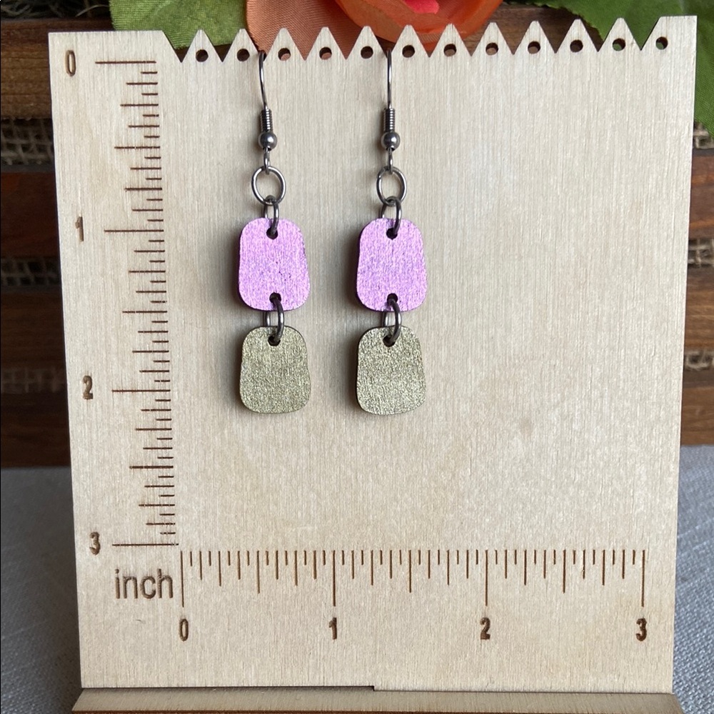 2/$15! Handmade Pink and Gold Dangle Earrings